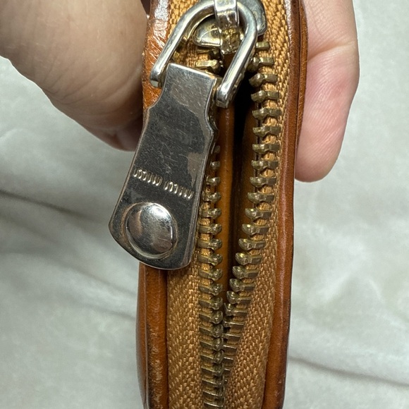 MIU MIU Matilasse Long Zip-Around Wallet - Pre-Owned Camel Brown Color - Picture 3 of 9